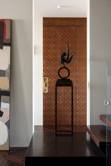 Фото интерьера входной зоны пентхауса в американском стиле