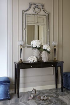 Фото интерьера входной зоны квартиры в американском стиле