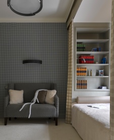 Фото интерьера детской таунхауса в стиле неоклассика