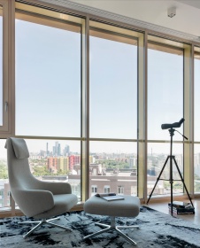 Фото интерьера зоны отдыха пентхауса в стиле минимализм