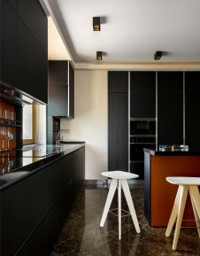 Фото интерьера кухни пентхауса в стиле ар-деко