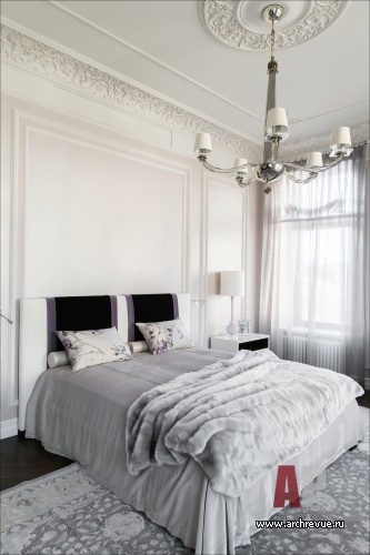 Фото интерьера спальни квартиры в классическом стиле