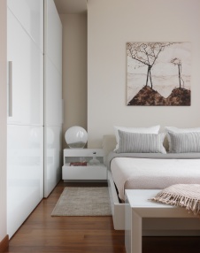 Фото интерьера спальни квартиры в стиле минимализм