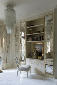 Фото интерьера будуара квартиры в стиле неоклассика