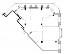 Исходная планировка 4-х комнатной угловой квартиры с видом на исторический центр города.