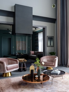 Фото интерьера каминной дома в стиле фьюжн