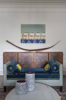 Фото интерьера гостиной квартиры в стиле фьюжн