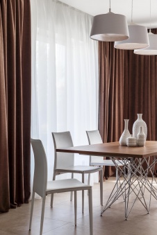 Фото интерьера столовой дома в стиле минимализм