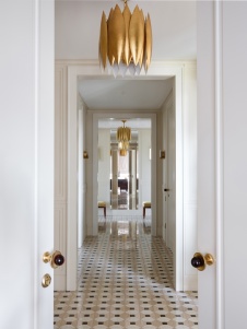 Фото интерьера входной зоны квартиры в стиле фьюжн