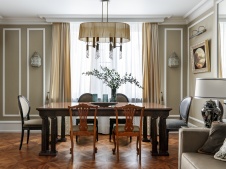 Фото интерьера столовой квартиры в стиле неоклассика