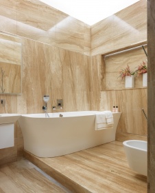 Фото интерьера ванной пентхауса в стиле фьюжн