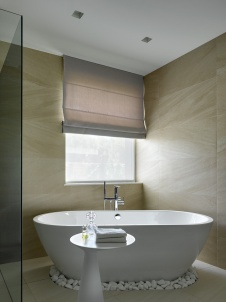 Фото интерьера ванной комнаты дома в стиле минимализм