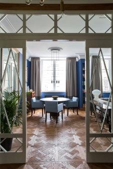 Фото интерьера столовой квартиры в стиле фьюжн