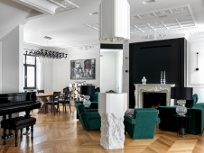 Фото интерьера гостиной дома в стиле неоклассика