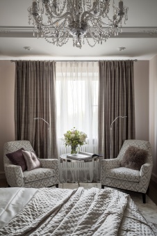 Фото интерьера спальни квартиры в стиле неоклассика