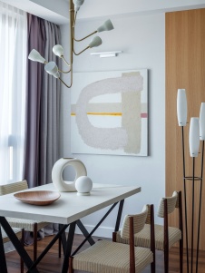 Фото интерьера столовой квартиры в стиле минимализм