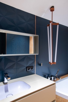 Фото интерьера санузла дома в нормандском стиле