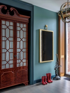 Фото интерьера входной зоны дома в стиле фьюжн