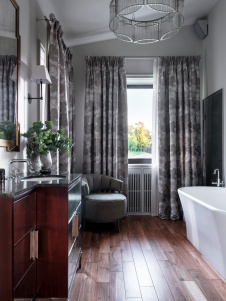 Фото интерьера ванной дома в стиле фьюжн