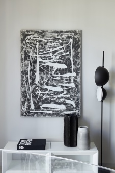 Фото интерьера кабинета квартиры в стиле минимализм