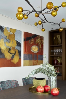 Фото интерьера столовой пентхауса в стиле фьюжн