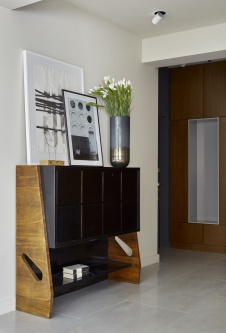 Фото интерьера входной зоны пентхауса в стиле фьюжн