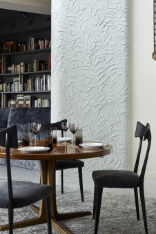 Фото интерьера столовой пентхауса в стиле фьюжн