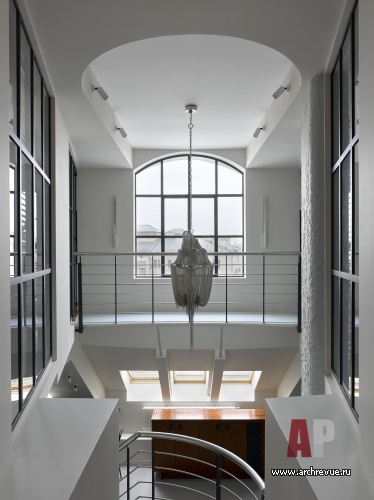 Фото интерьера балкона пентхауса в стиле фьюжн Фото интерьера коридора пентхауса в стиле фьюжн