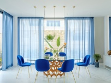 Фото интерьера столовой дома в стиле фьюжн