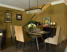 Фото интерьера столовой дома в стиле фьюжн Фото интерьера лестницы дома в стиле фьюжн