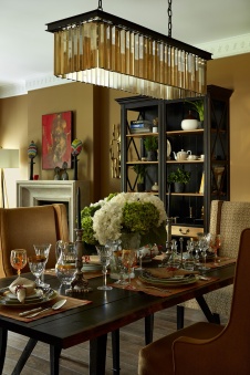 Фото интерьера столовой дома в стиле фьюжн