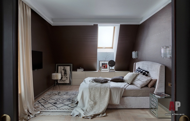 Фото интерьера спальни квартиры в стиле ар-деко Фото интерьера мансарды квартиры в стиле ар-деко
