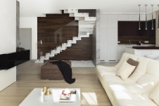Фото интерьера гостиной пентхауса в стиле минимализм