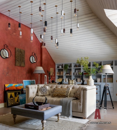 Фото интерьера мансарды дома в американском стиле