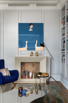 Фото интерьера каминной квартиры в стиле фьюжн