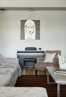 Фото интерьера гостиной квартиры в стиле минимализм