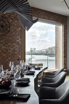 Фото интерьера столовой квартиры в стиле минимализм