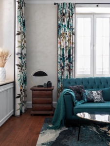 Фото интерьера гостиной дома в стиле фьюжн