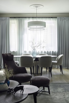Фото интерьера столовой комнаты квартиры в стиле фьюжн