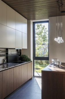 Фото интерьера кухни дома в стиле эко