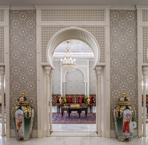 Фото интерьера кальянной дома в дворцовом стиле