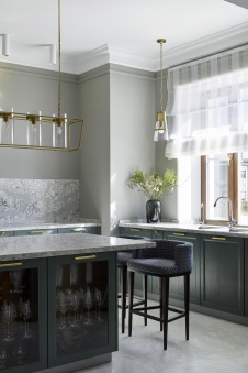 Фото интерьера кухни дома в стиле ар-деко