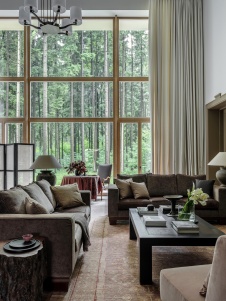 Фото интерьера гостиной дома в стиле неоклассика