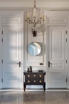 Фото интерьера входной зоны квартиры в стиле фьюжн