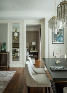 Фото интерьера столовой квартиры в стиле современная классика
