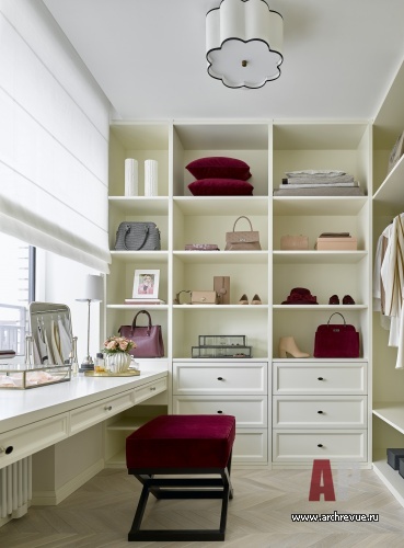 Фото интерьера гардеробной квартиры в американском стиле