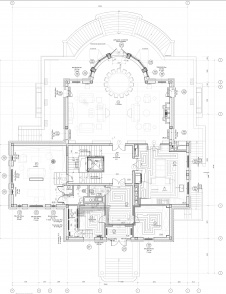 План 1 этажа 3-х этажного классического городского особняка для большой семьи.