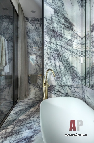 Фото интерьера ванной квартиры в стиле ар-деко