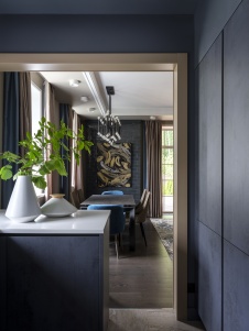 Фото интерьера кухни дома в стиле фьюжн