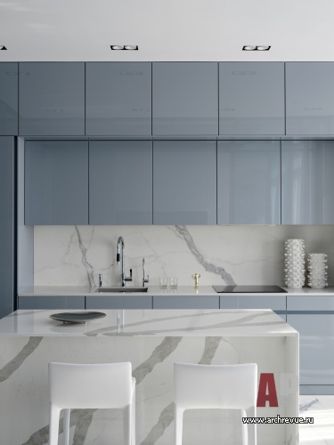 Фото интерьера кухни квартиры в современном стиле